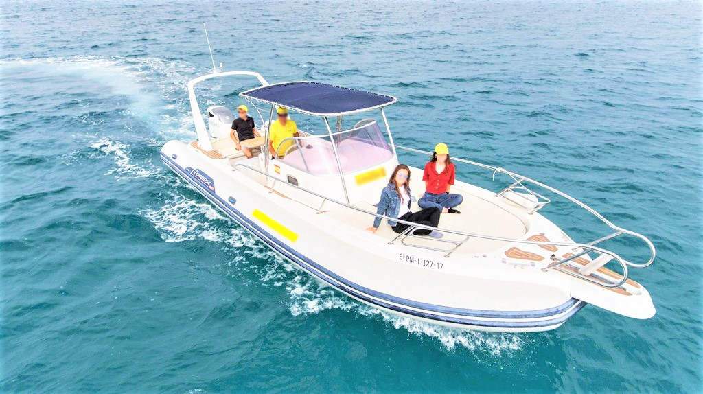 CAPELLI TEMPEST 900 Boat Rental without skipper