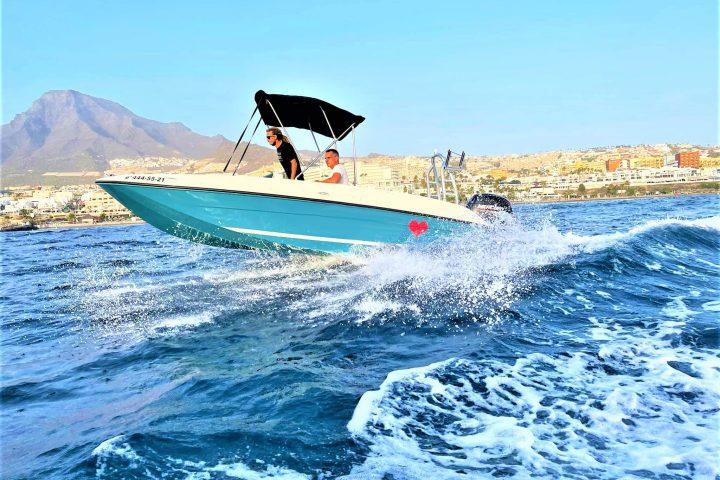 Boat hire without skipper in Tenerife South with Bayliner E18 - 12597  