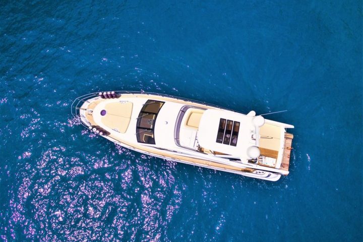 azimut 60 teneriffa Luxus-Motoryachtcht-Charter