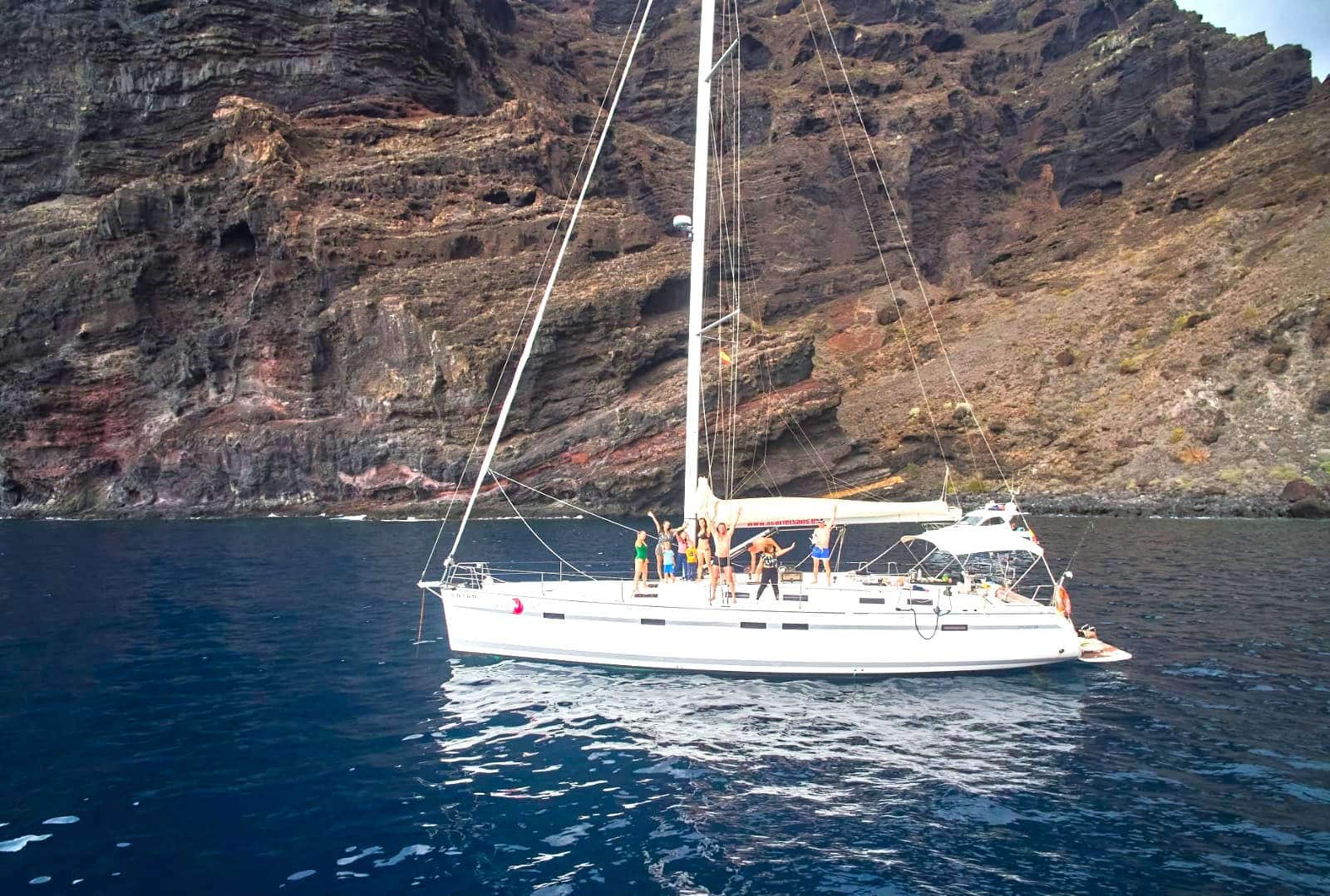 boat charter from puerto de golf del sur (20).min-min