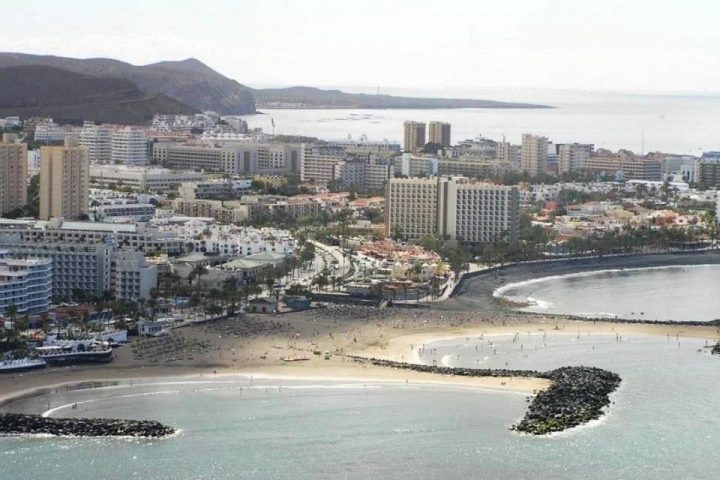 Parascending in Tenerife South - 1059  