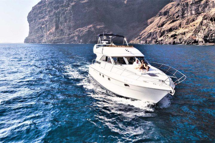 Luxury Motor Yacht Charter in Tenerife south with Princess 440 - 5070  