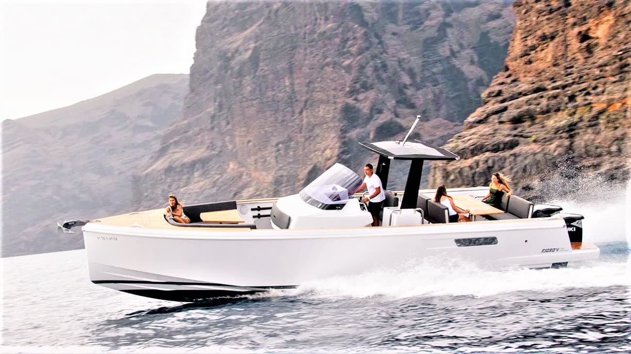 Tenerife Speed Boat Charter, Puerto Colon